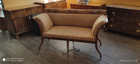 Biedermeier Zweisitzer Sofa restauriert